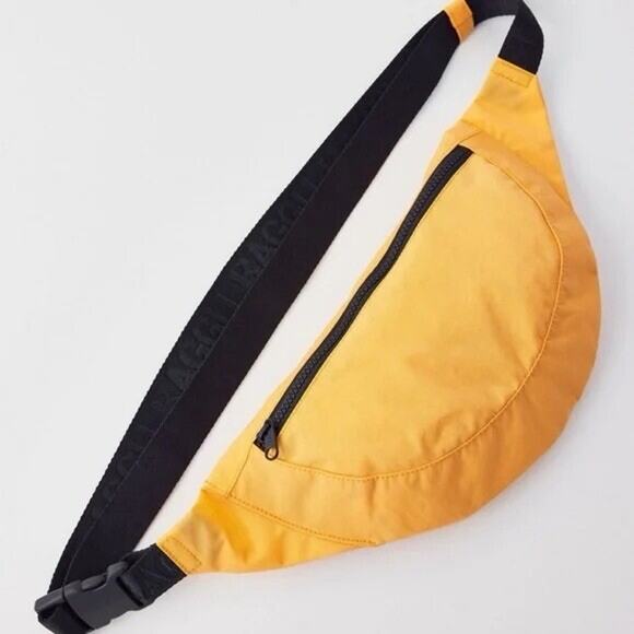 BAGGU Crescent Fanny Pack Mango Nylon Crossbody NEW - Picture 1 of 2